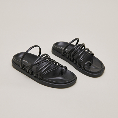 Multi-strap sandals black