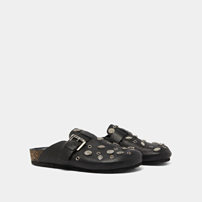 Mules with silver details in black grained leather | wasila