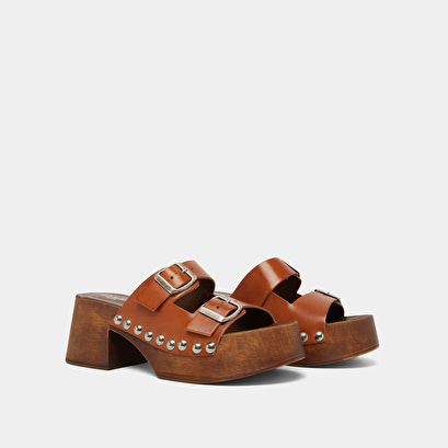 Platform mules with open toes in cognac leather | ELLA
