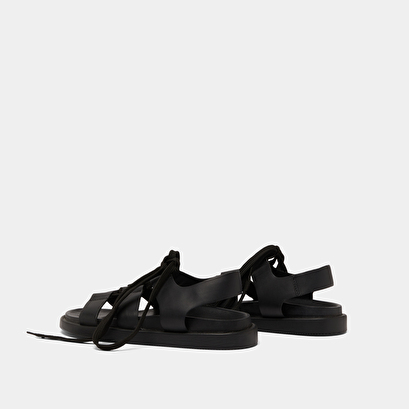 Sandals with multiple straps and laces black