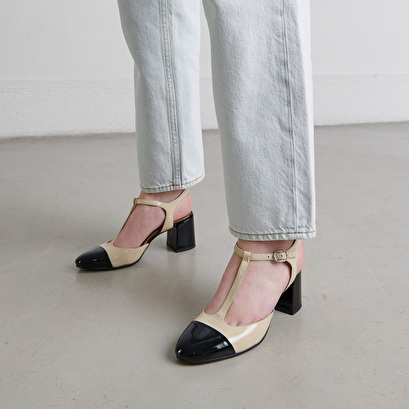 Heeled T-bar in black and ecru patent | DHAPS
