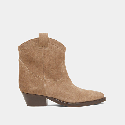 Lowboots with bevelled heels in taupe suede | donate