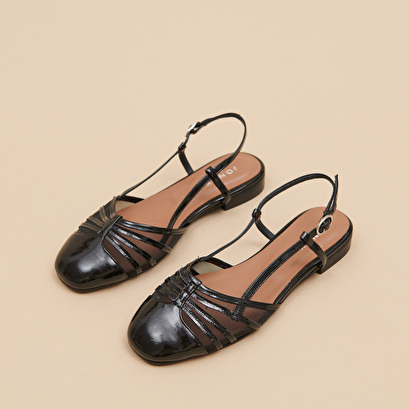 Ballet flats with open backs in black pleated patent and mesh | DESIRE