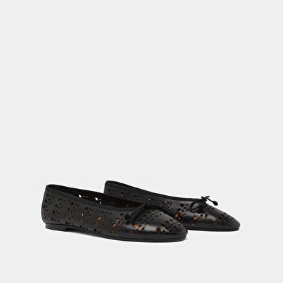 Cut-out ballet flats in black leather | DILANA
