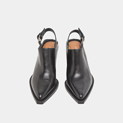 Mules with beveled heels in black leather | doren