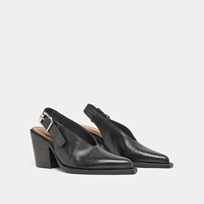 Pumps with beveled heels in black leather | DORY