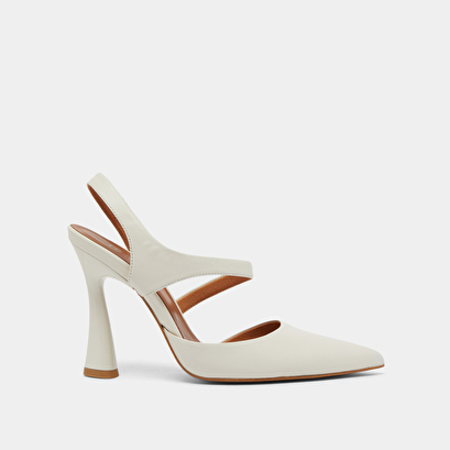 Pointed-toe pumps in ecru leather | DOROTHE