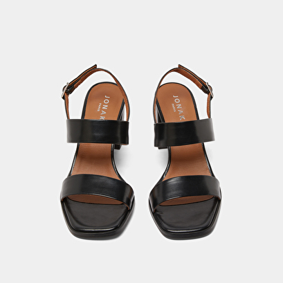 Heeled sandals in black leather | valmont