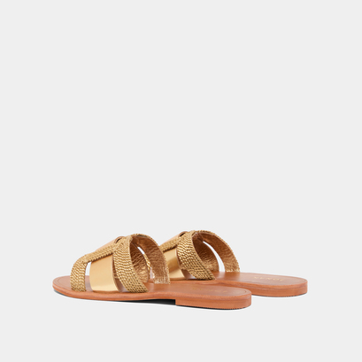 Flat sandals with wide straps gold