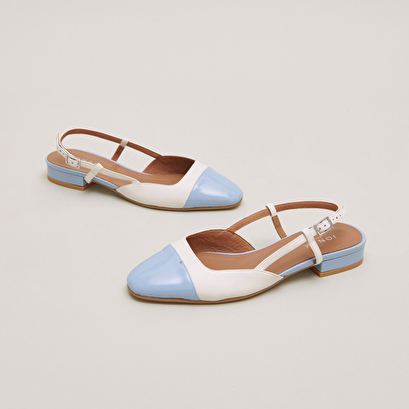 Open back ballet flats in ecru leather and sky blue patent | DHAPOU