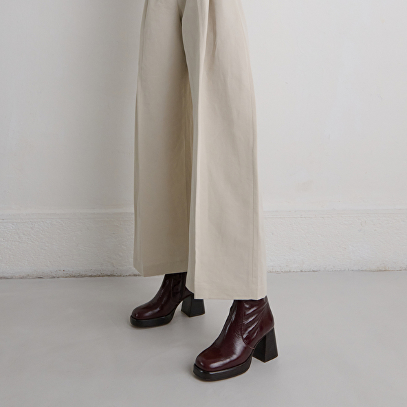 Ankle boots with platforms in dark brown shiny leather | BRIGAND
