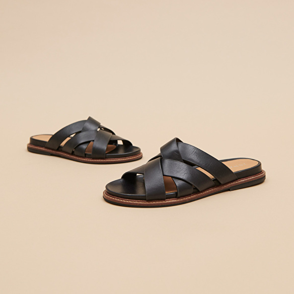Mules with wide straps in black leather | ALEXANDRE
