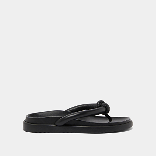 Mules with straps in black leather | WOODLAND