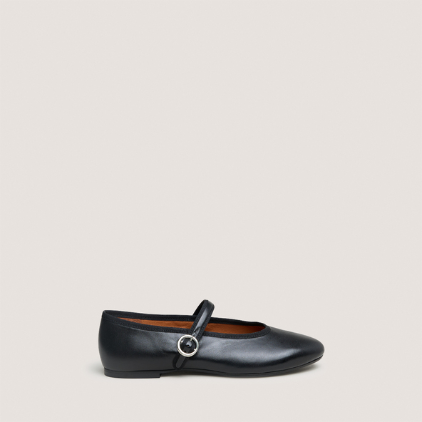 Ballet flats with straps and adjustable buckles in black leather | DEESSE