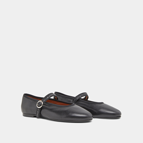 Ballet flats with straps and adjustable buckles in black leather | DEESSE