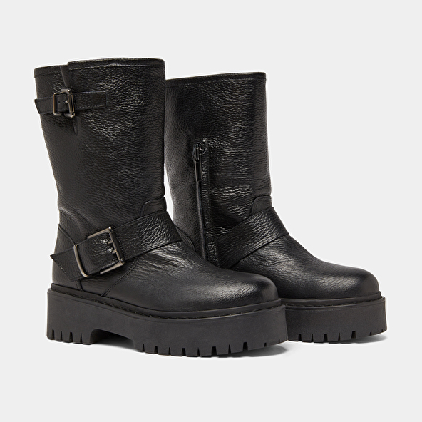 Bottes avec boucles in black grained leather | RICCARDO