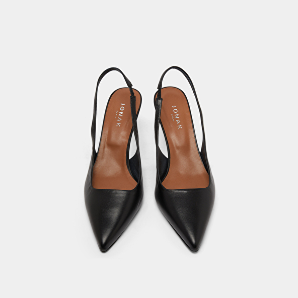 Pointed-toe pumps in black leather | DIAMANTINE