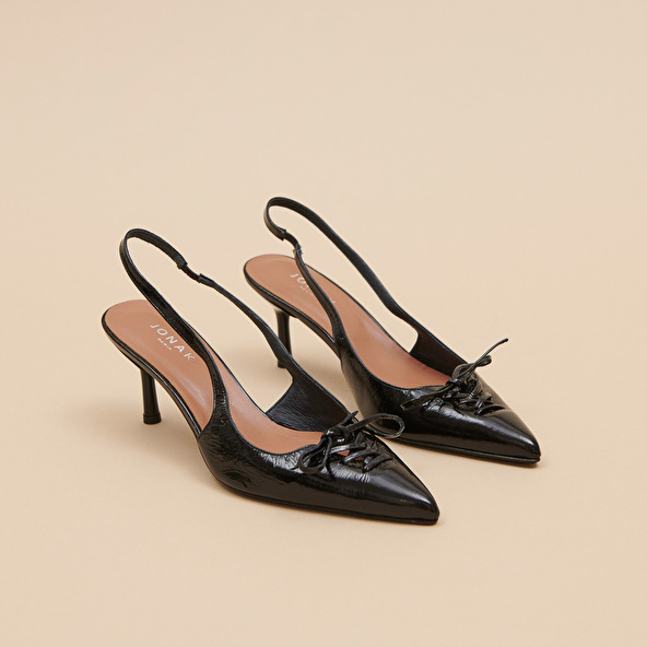 Pumps with open backs in shiny black leather | DOLENE