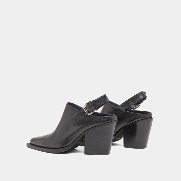 Mules with beveled heels in black leather | DOREN