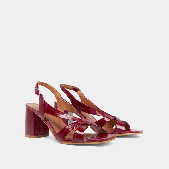 Heeled sandals in carmine red leather shiny leather | VANITY