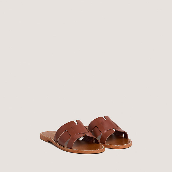 Flat sandals with wide straps in cognac leather | WILOU