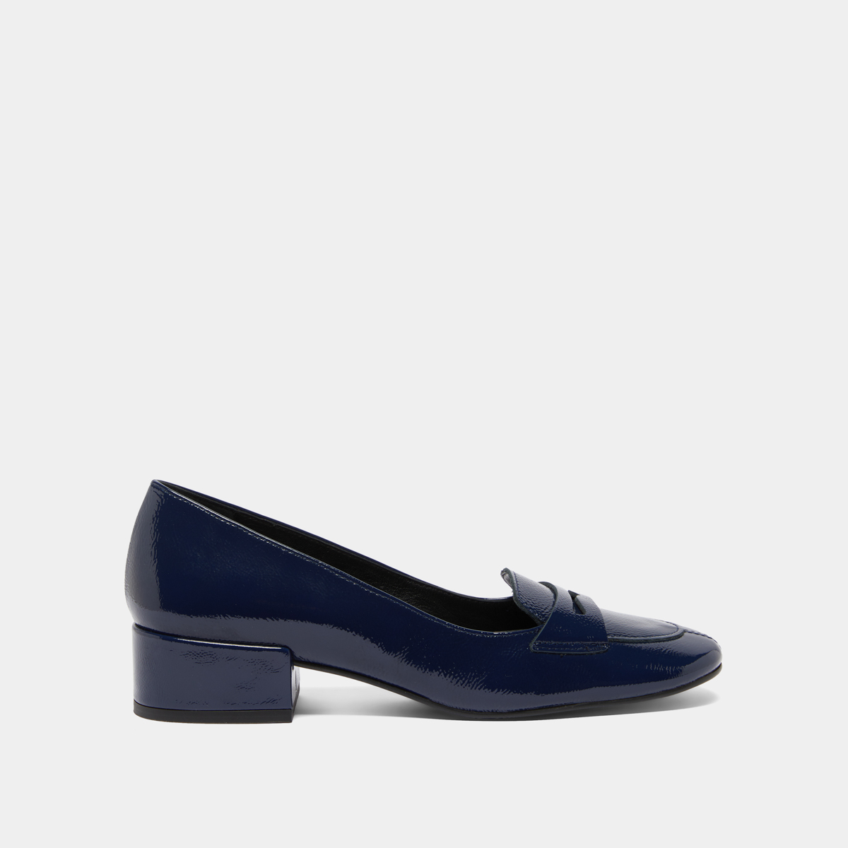 Mocassins à petits talons in blue pleated patent | BERNIE