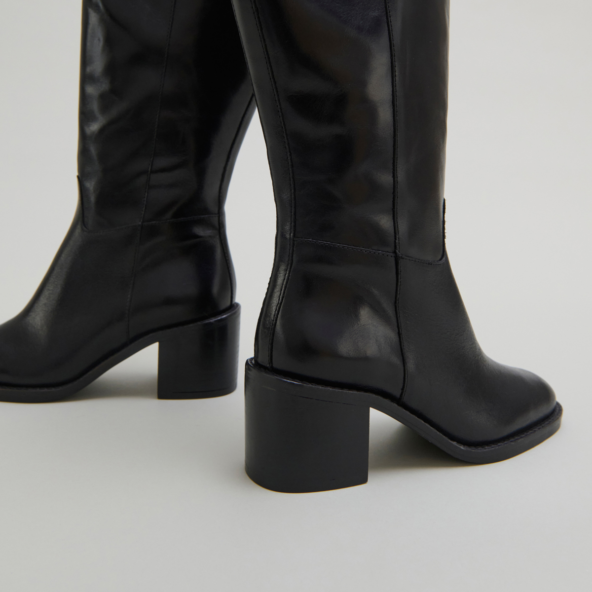 Knee-high boots in black leather calf size M | BONNIE