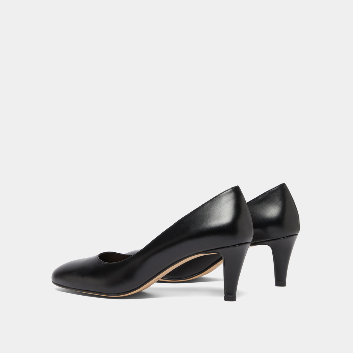 Escarpins &agrave; bouts arrondis in black leather | VELIA