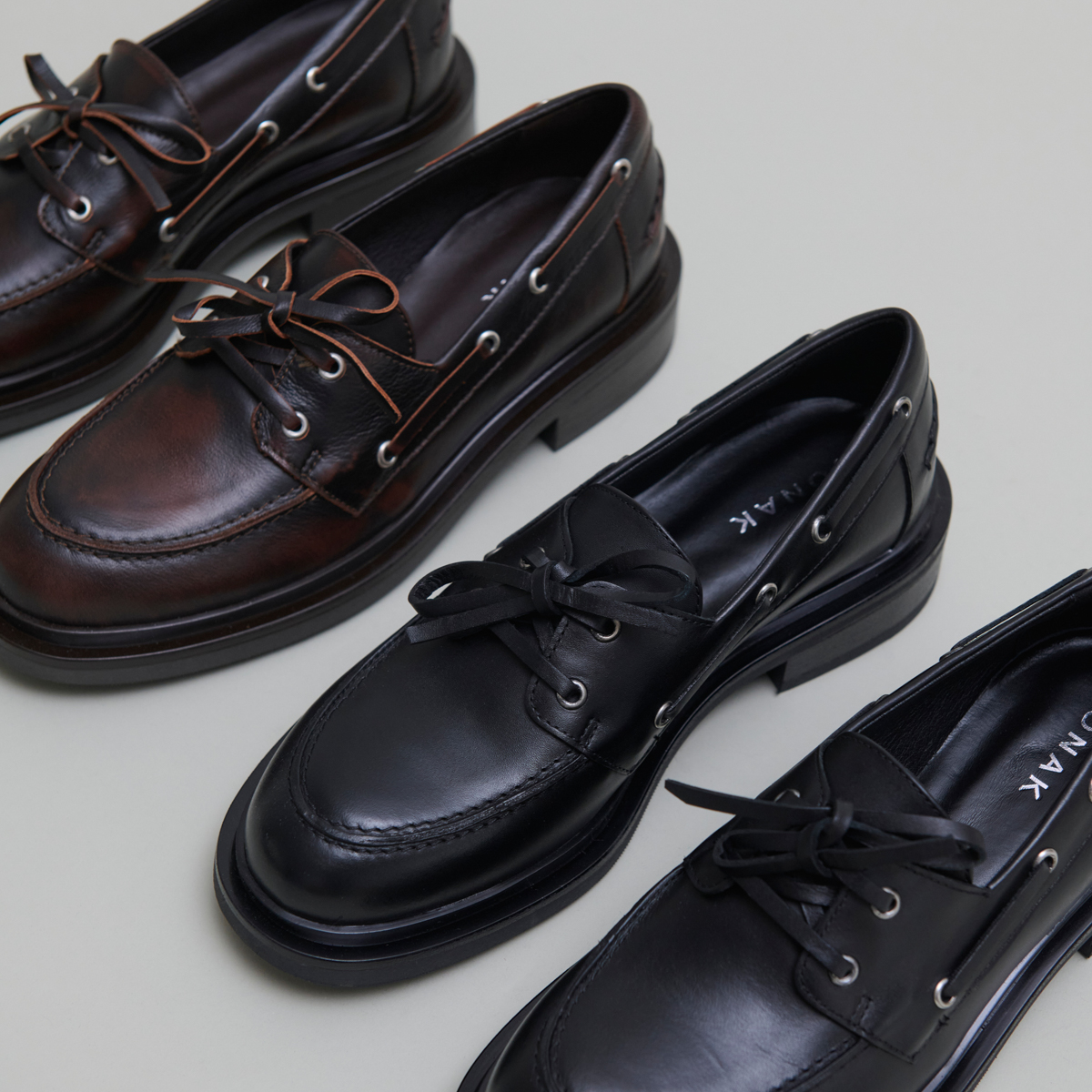 Derbies &agrave; lacets &eacute;pais in black leather | PAOLO