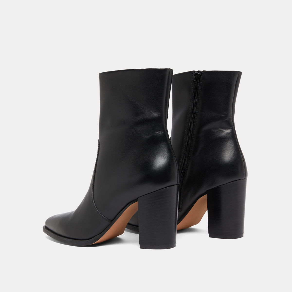 Bottines à talons in black leather | PERLE