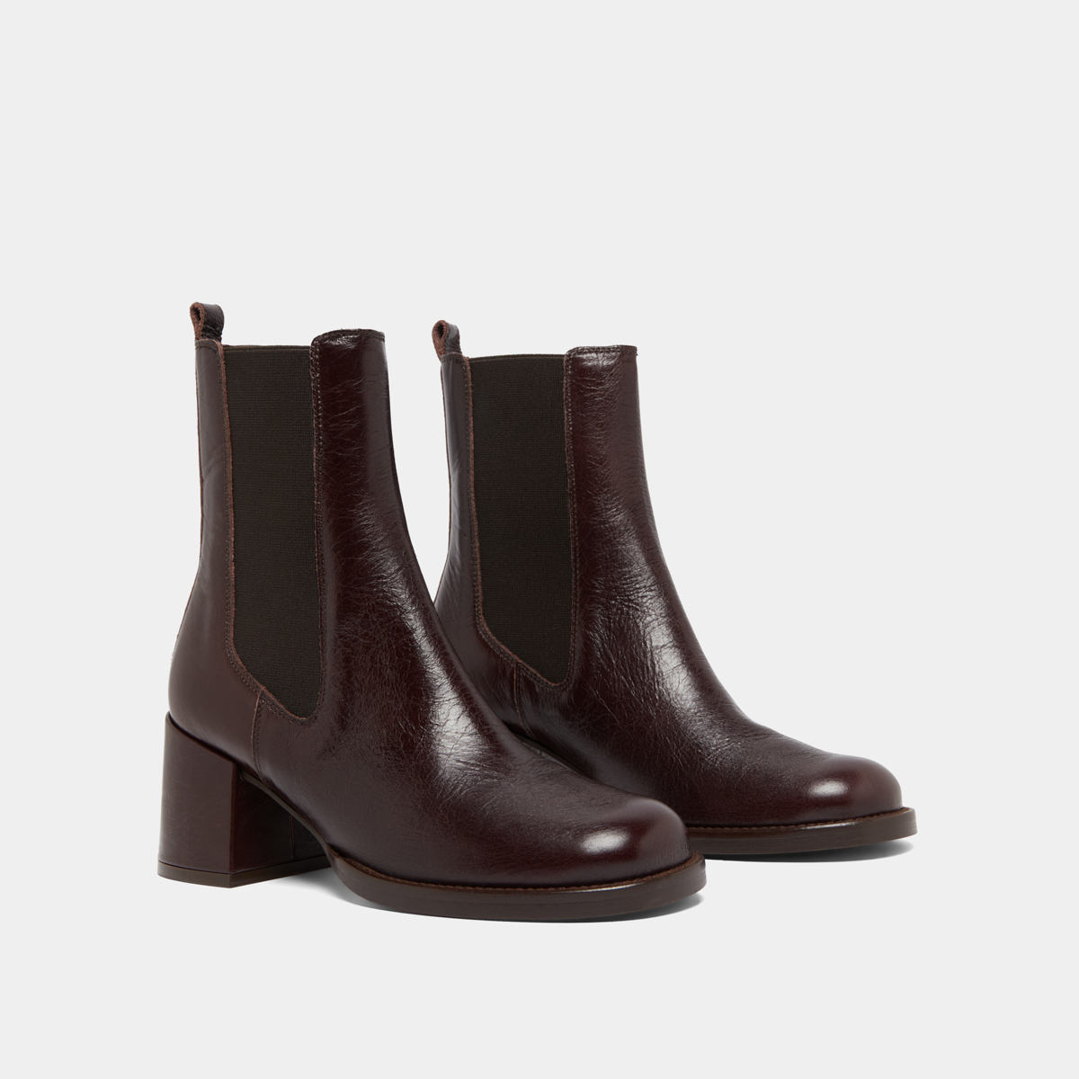 Heeled ankle boots with elastics in chocolate distressed leather | BIENVUE