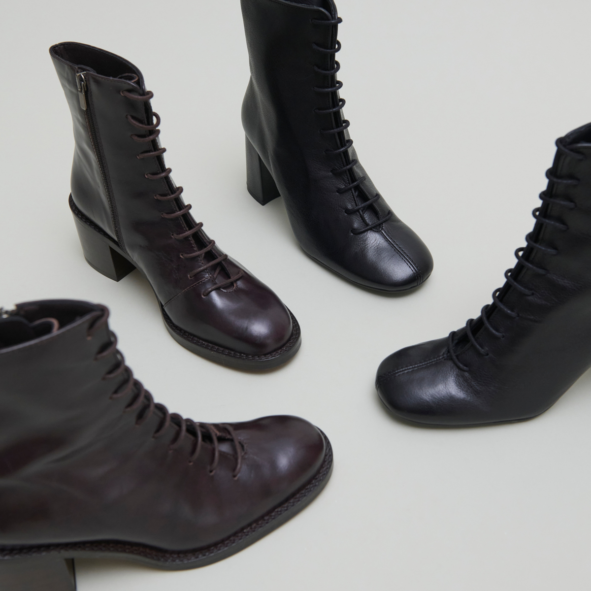 Boots à lacets et talons débordants in dark brown leather | BRINDILLE