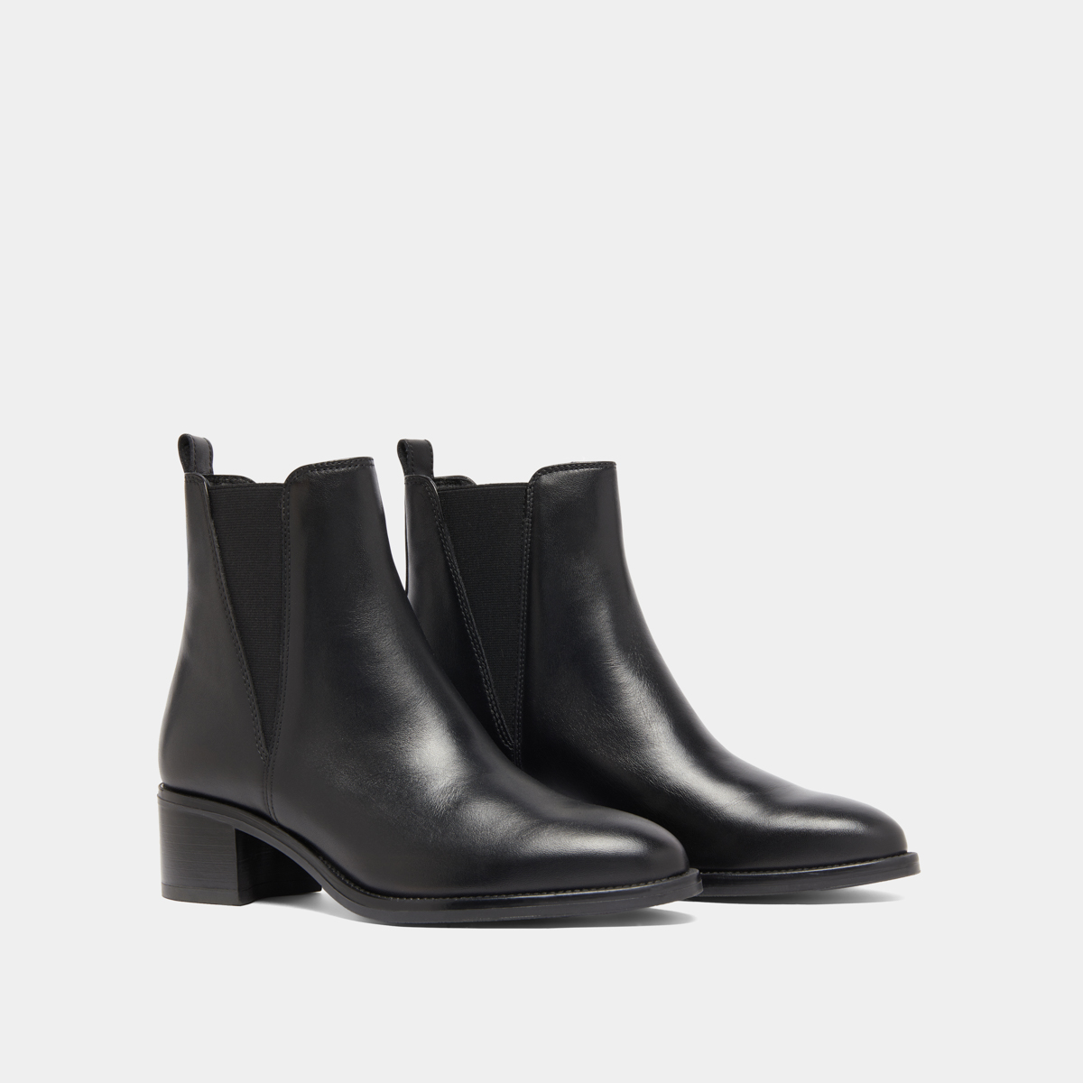 Bottines à élastiques triangulaires in black leather | CHILO