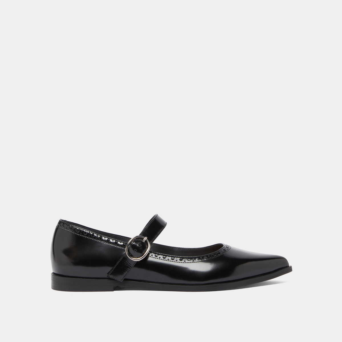 Ballet flats with pointed toes in black glazed leather | DEMIA