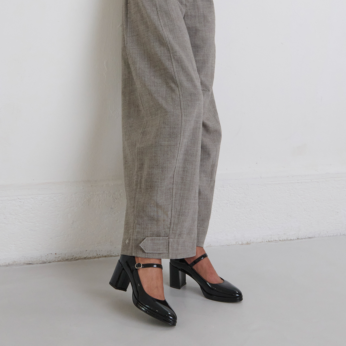 Babies à talons in black patent | DEBRE