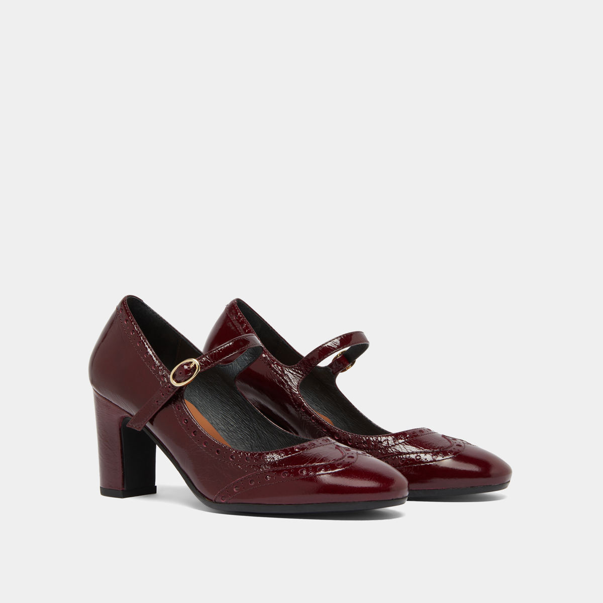 Babies à talons et détails perforés in burgundy shiny leather | DIRIOS