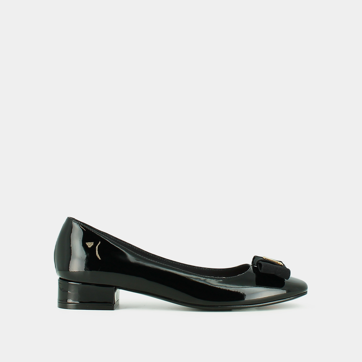 Ballerines avec noeud et monogramme in black patent | DAMIA