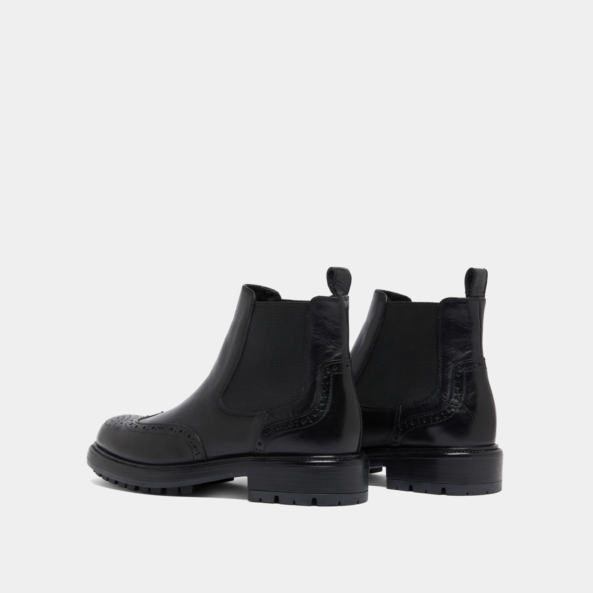 Boots à semelles crantées in black leather | CELIA