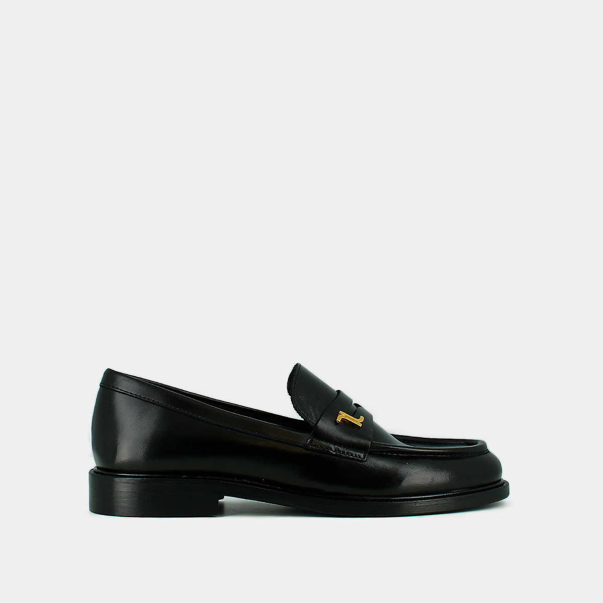 Round-toed loafers in black leather | DUEDI