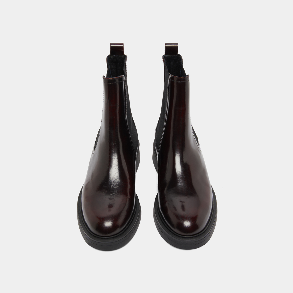 Lowboots with pointed toes in burgundy patinated leather | AGEN
