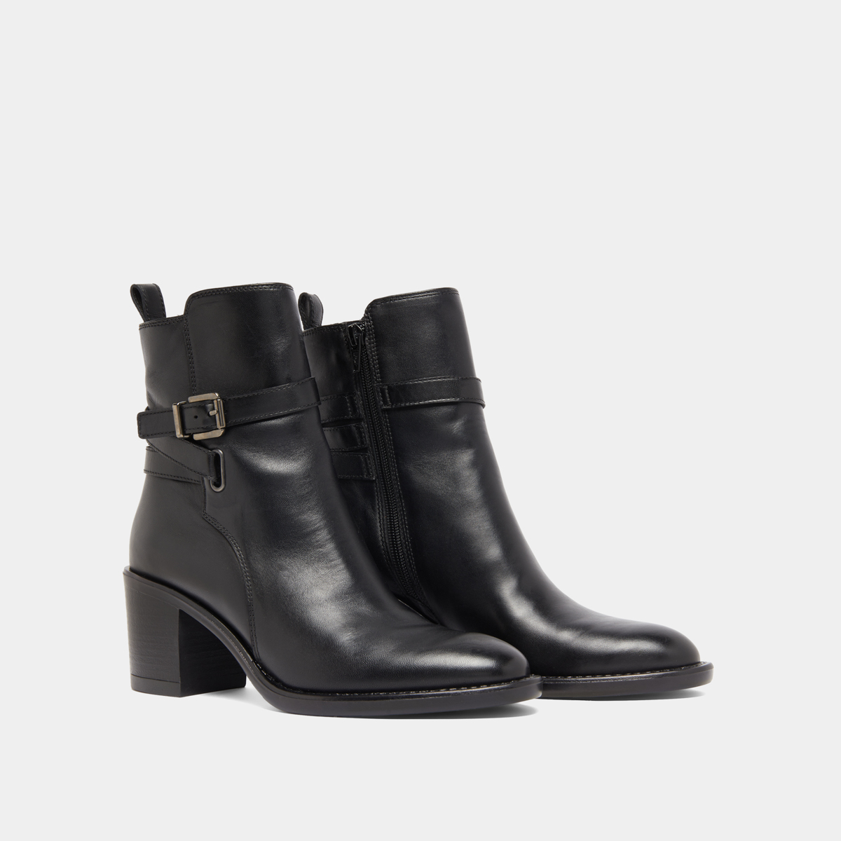 Bottines à talons et boucles in black leather | CAJOU