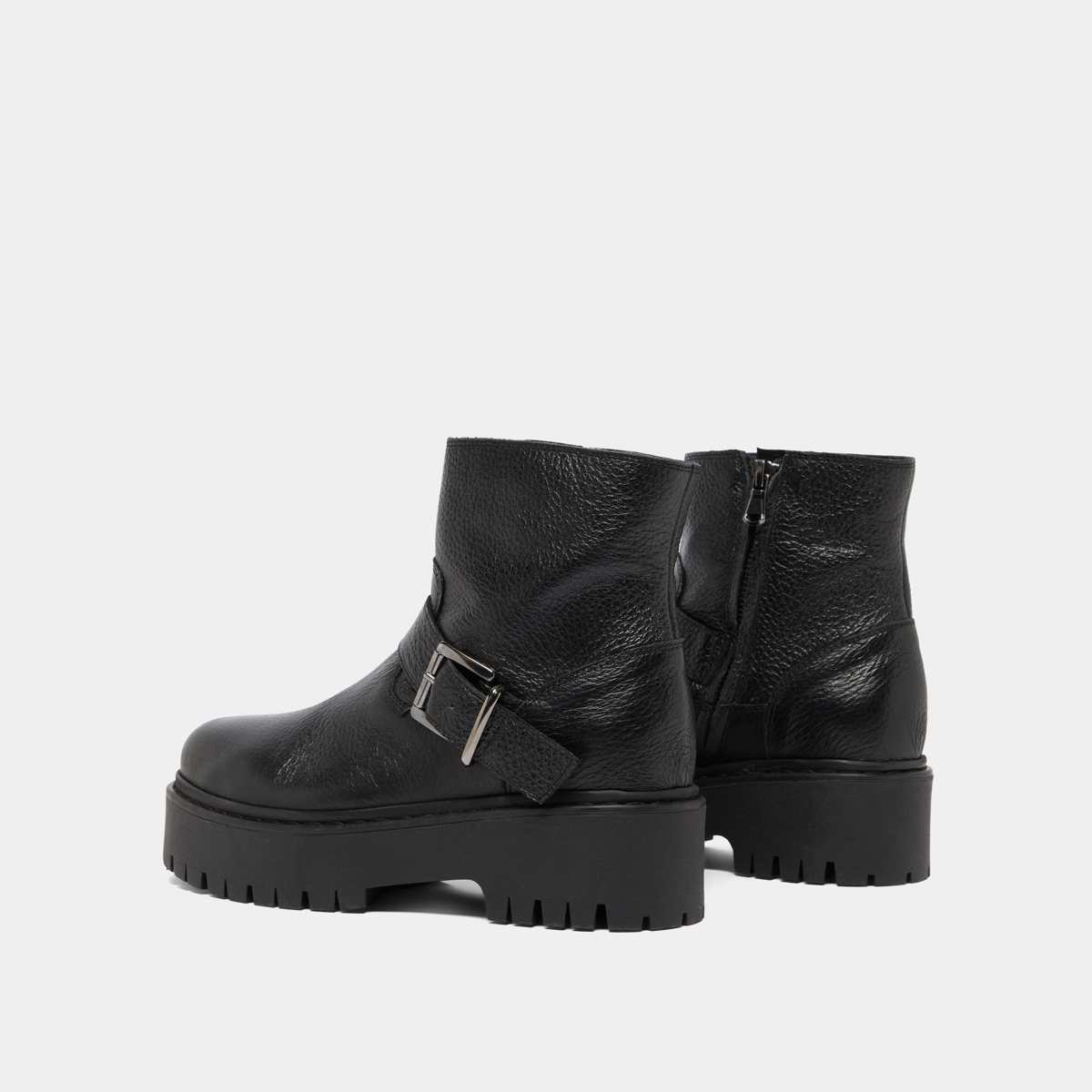 Boots à semelles crantées et boucles in black grained leather | RANA