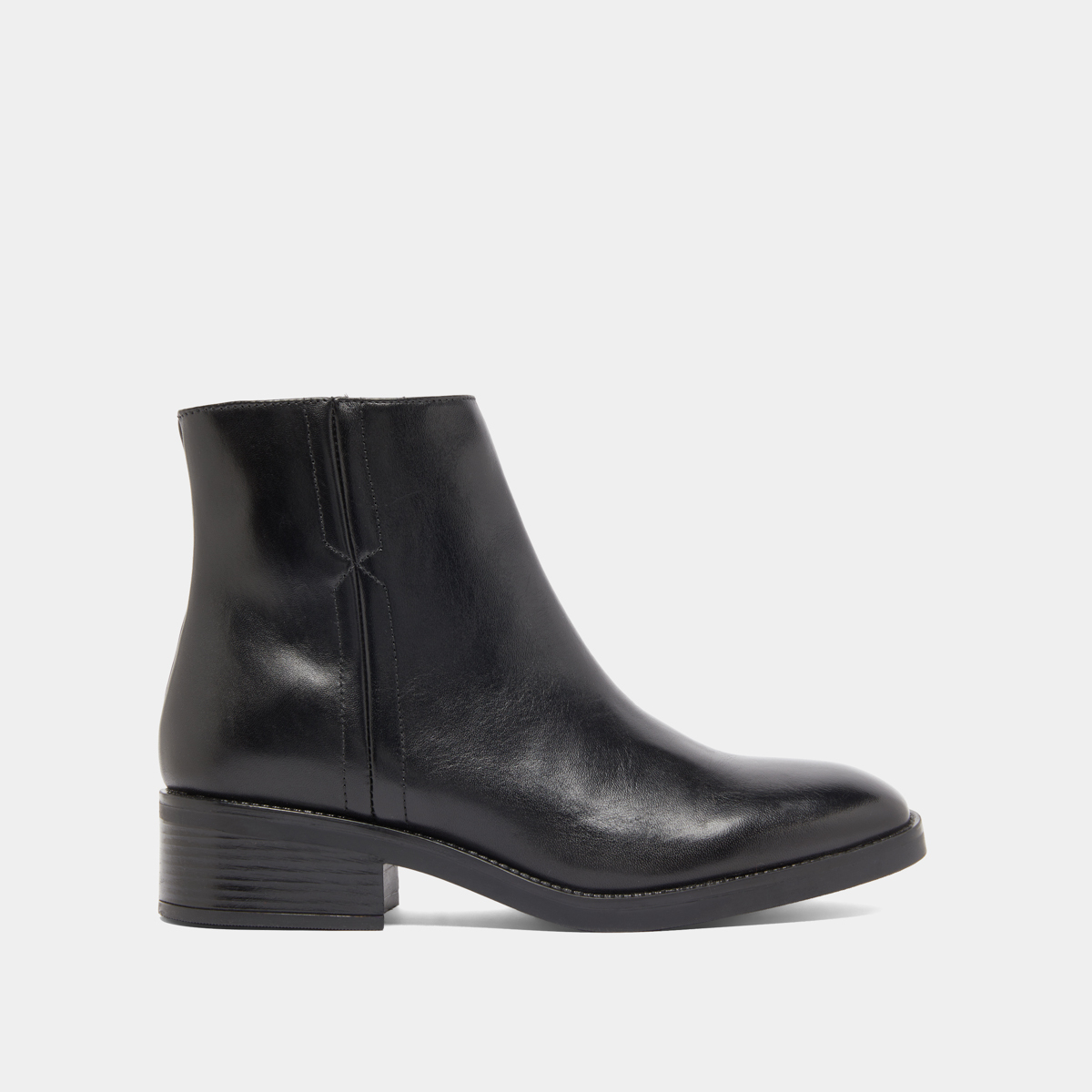 Lowboots with elastics in black leather | GAB