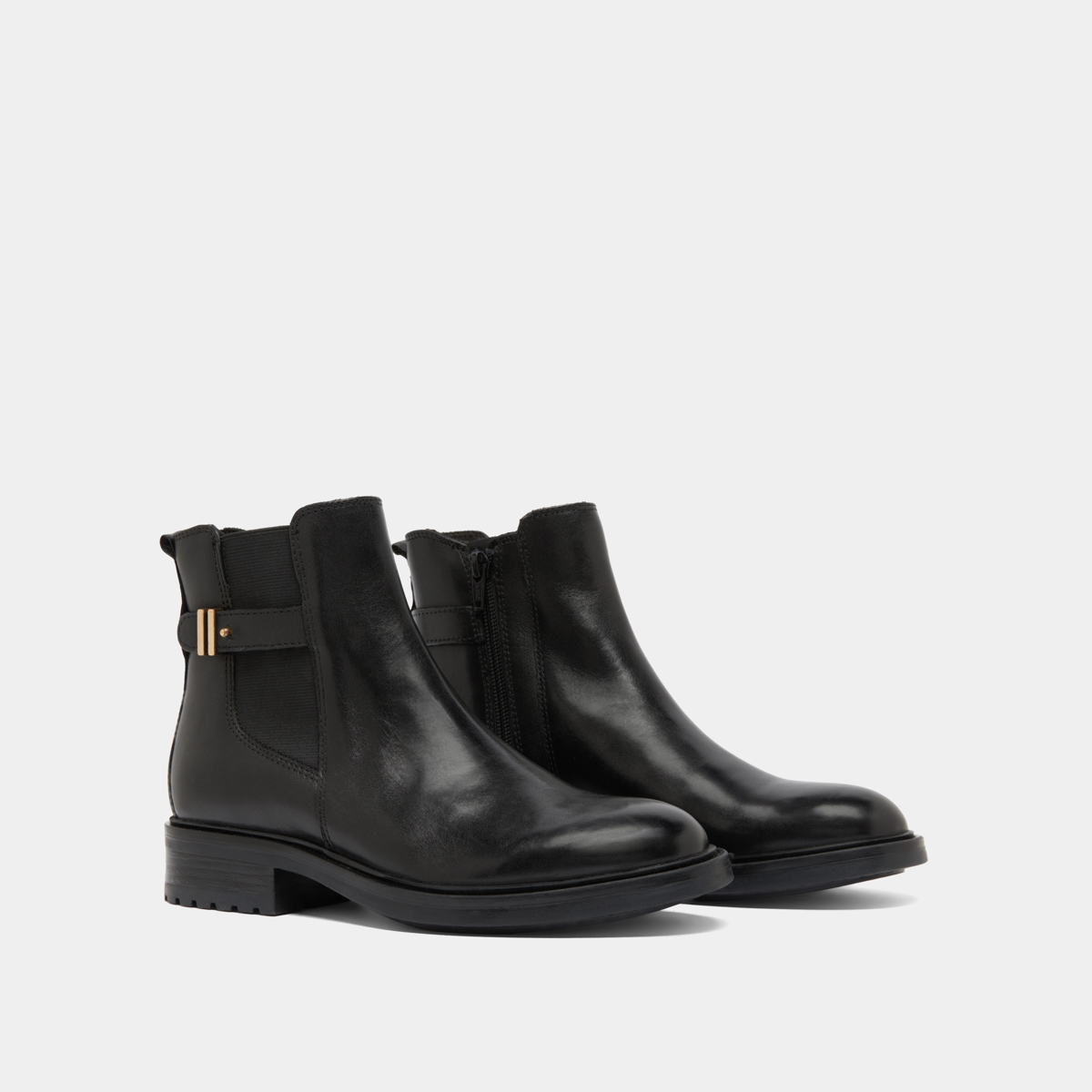 Boots basses à talons crantés in black leather | GABIN