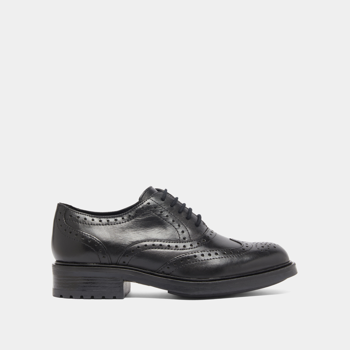Richelieus à détails ajourés in black leather | GAD