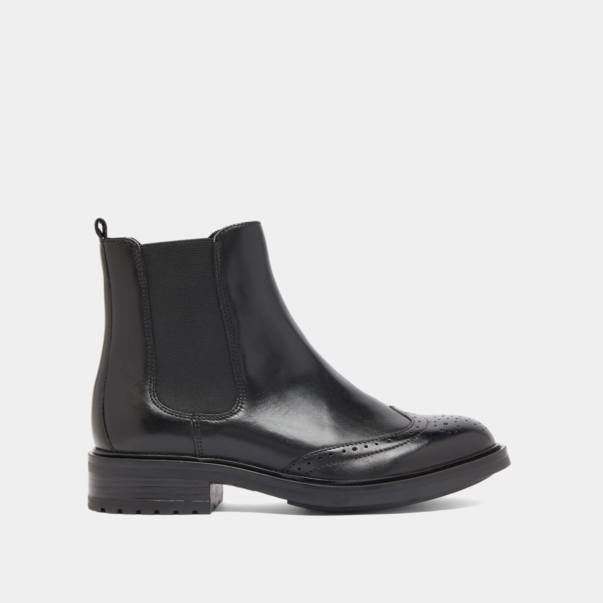 Lowboots with elastic straps and openwork details in black leather | GADDY