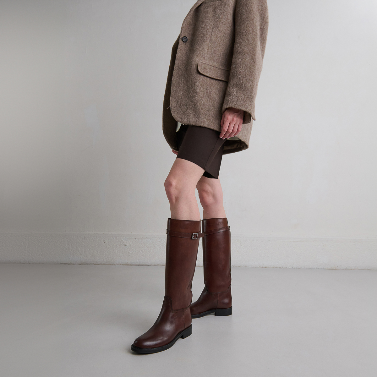 Bottes hautes in cognac patinated leather | ROMANE