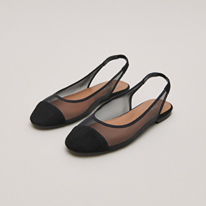 Oval-toed ballet flats in black velvet and mesh | DALAYO
