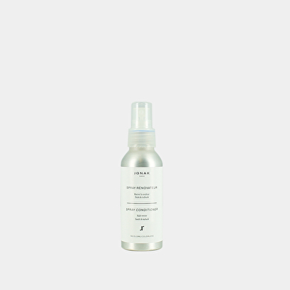 Colorless spray conditioner white