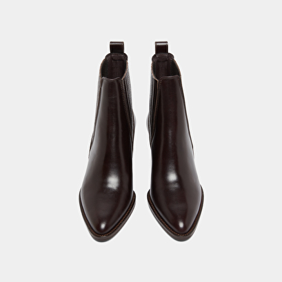 Boots &agrave; petits talons biseaut&eacute;s et &eacute;lastiques in dark brown leather | bailey